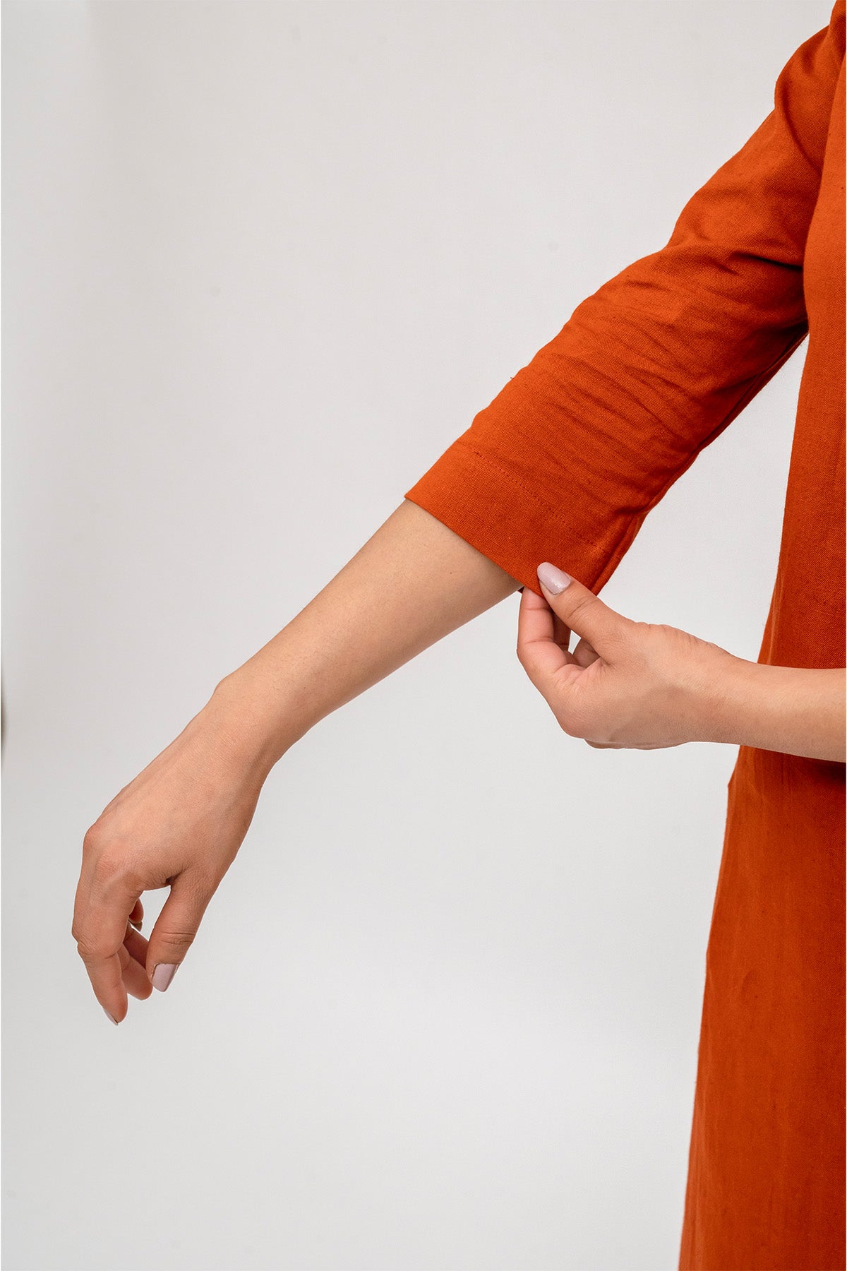 Raw's V-Neck Long Kurta (CINNAMON)