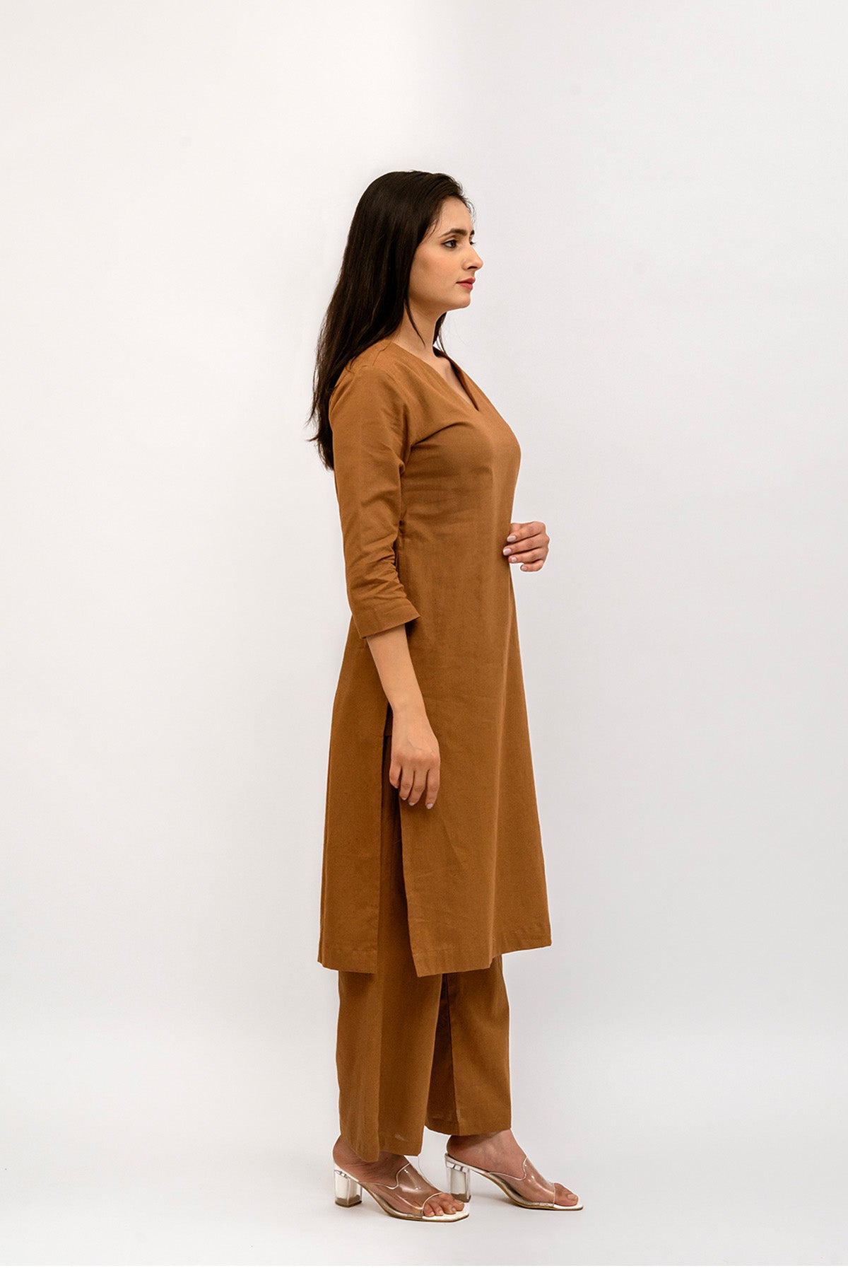 Raw's V-Neck Long Kurta (BROWN)