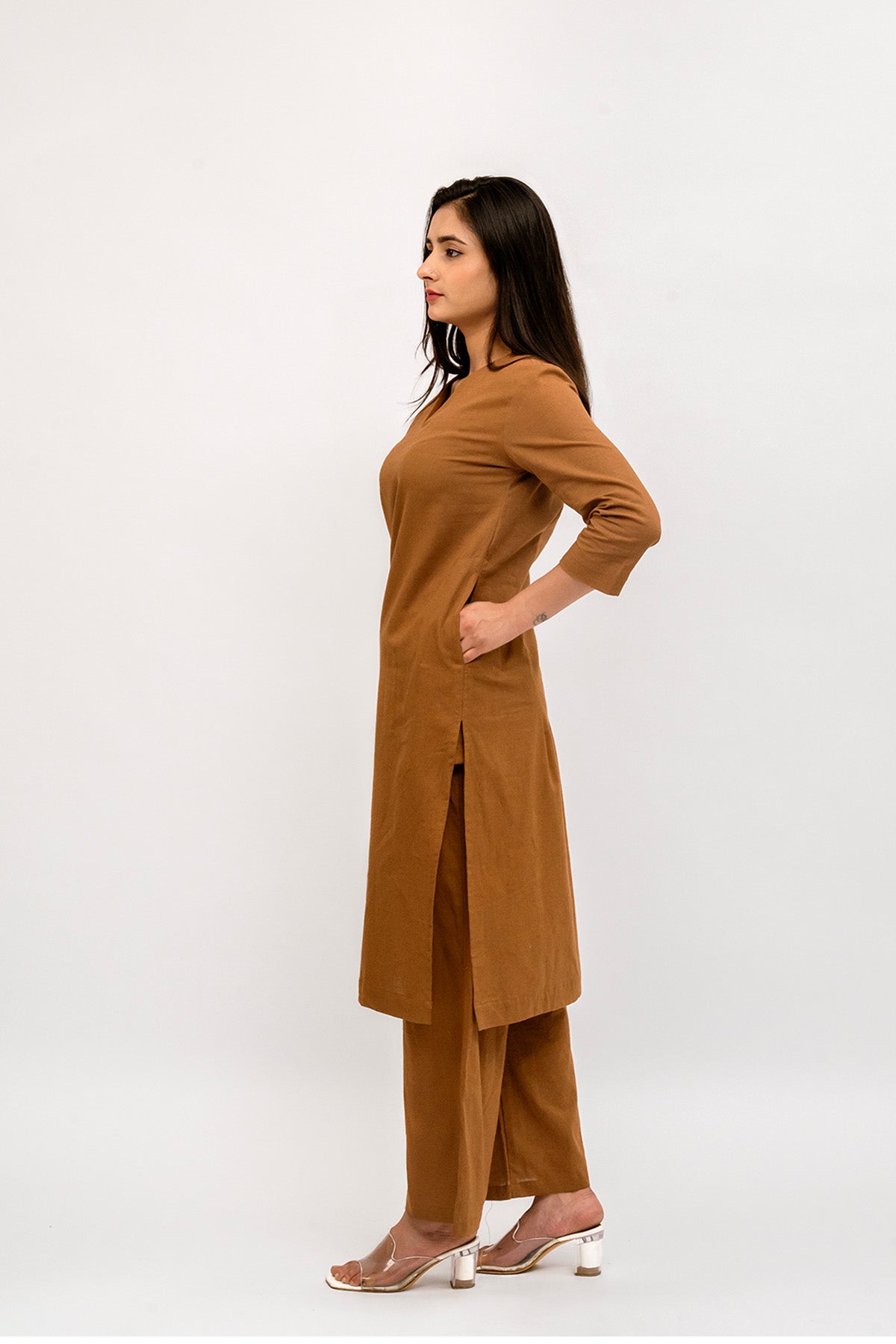 Raw's V-Neck Long Kurta (BROWN)